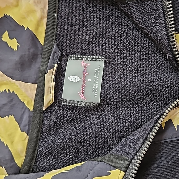 Free People Movement Pullover - Picture 3 of 10